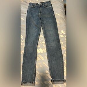 BRAND NEW Zara High Rise Skinny Denim Jeans - Size 2 - Medium Wash